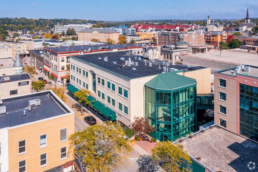 More Photos Of 741 N Grand Ave, Waukesha Office For Sale