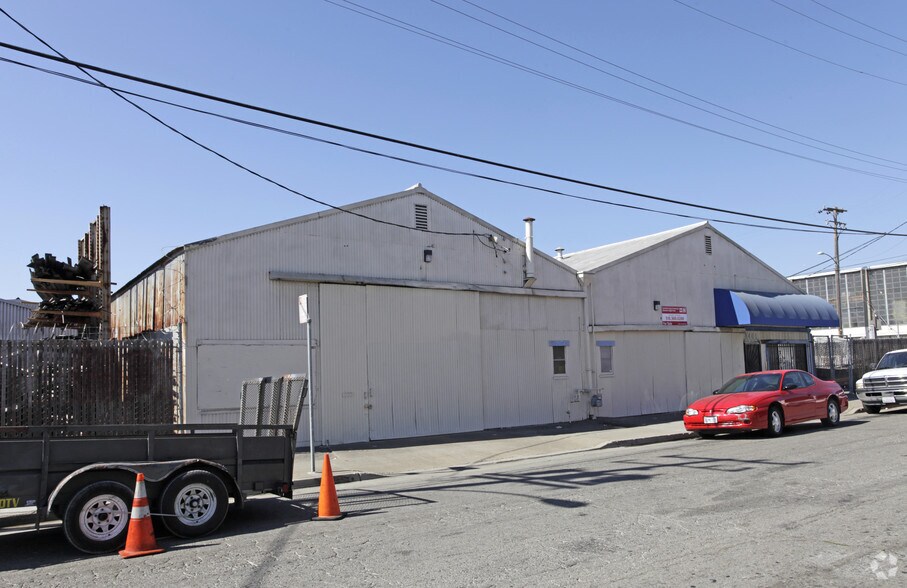 More Photos Of 8401 Baldwin St, Oakland Warehouse For Sale