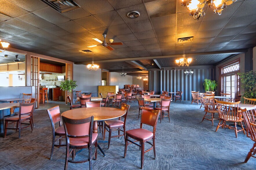 More Photos Of 1978 Route 5 & 20, Waterloo Township Restaurant For Lease
