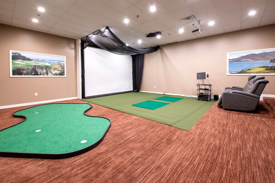 More Photos Of 387 Golfview Ln, Highland Heights Office For Sale