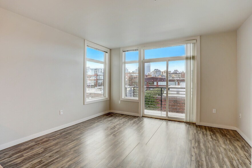 More Photos Of 954 E Union St, Seattle Apartments For Lease