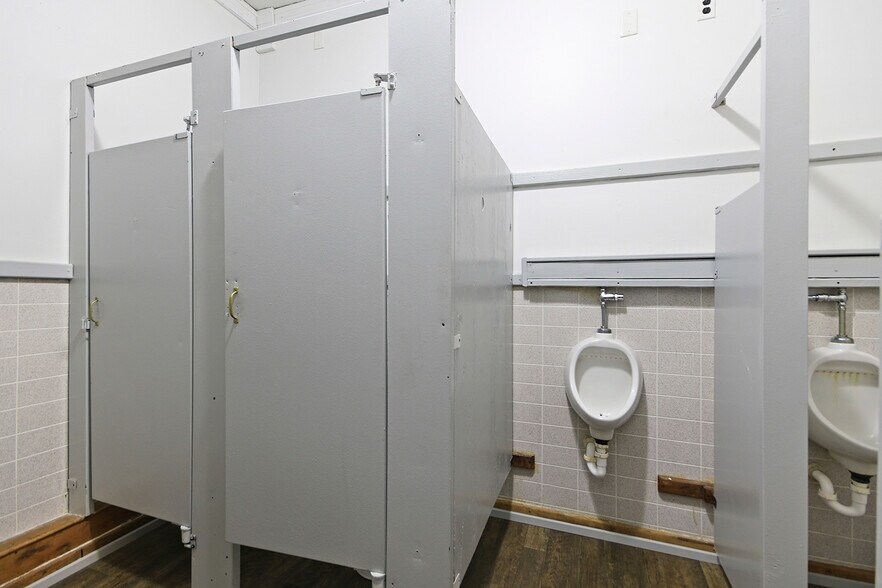 More Photos Of 105 Coal st, Mexico Specialty For Sale