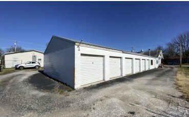 More Photos Of 105 S Water St, Nixa Restaurant For Sale