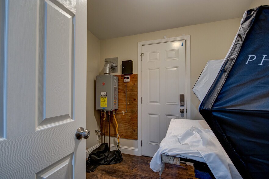 More Photos Of 7449 Fairplay Rd, Somerset Specialty For Sale