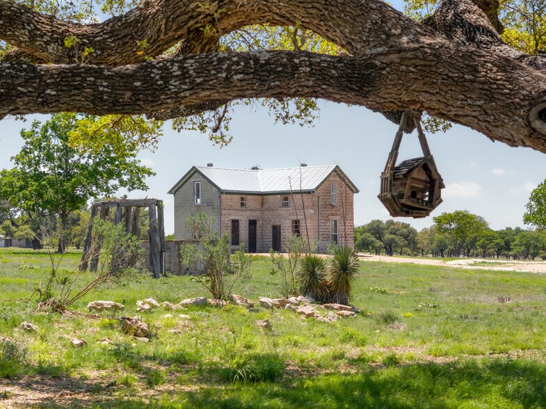 Primary Photo Of 9695 US-290 Hwy, Hye Land For Sale