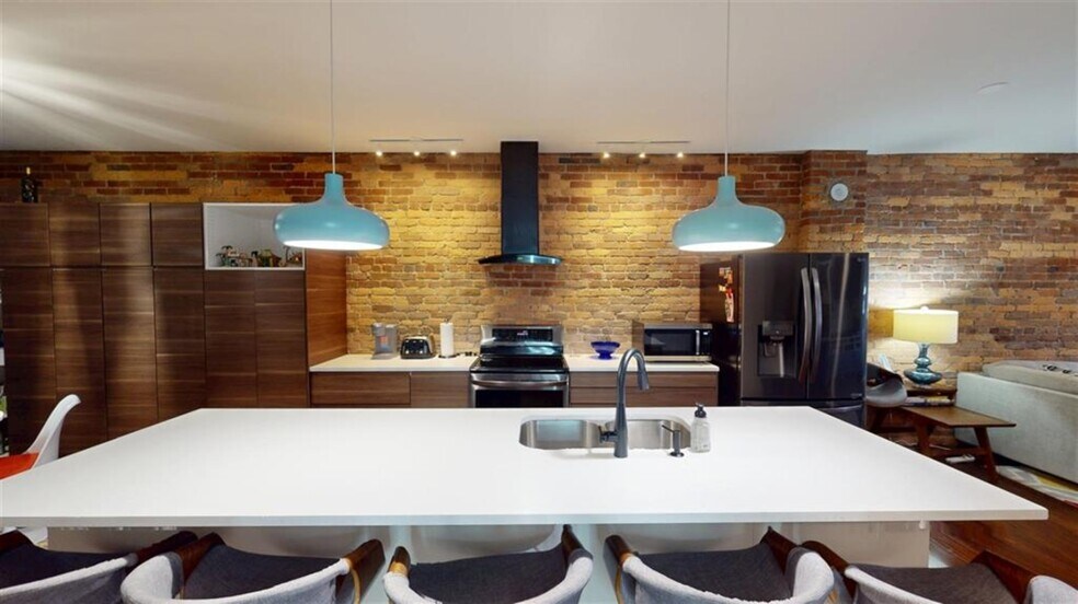 More Photos Of 109 E Main St, Glasgow Storefront Retail Residential For Lease