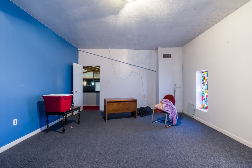 More Photos Of 1809 34th St, Lubbock Religious Facility For Sale