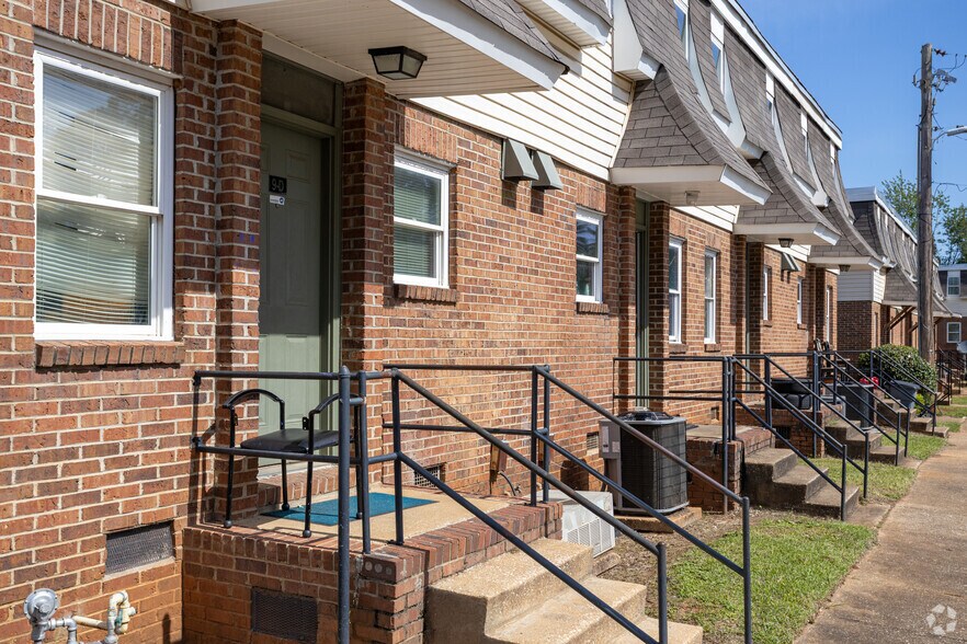 More Photos Of 1013 Cedar Ave, Albany Apartments For Sale
