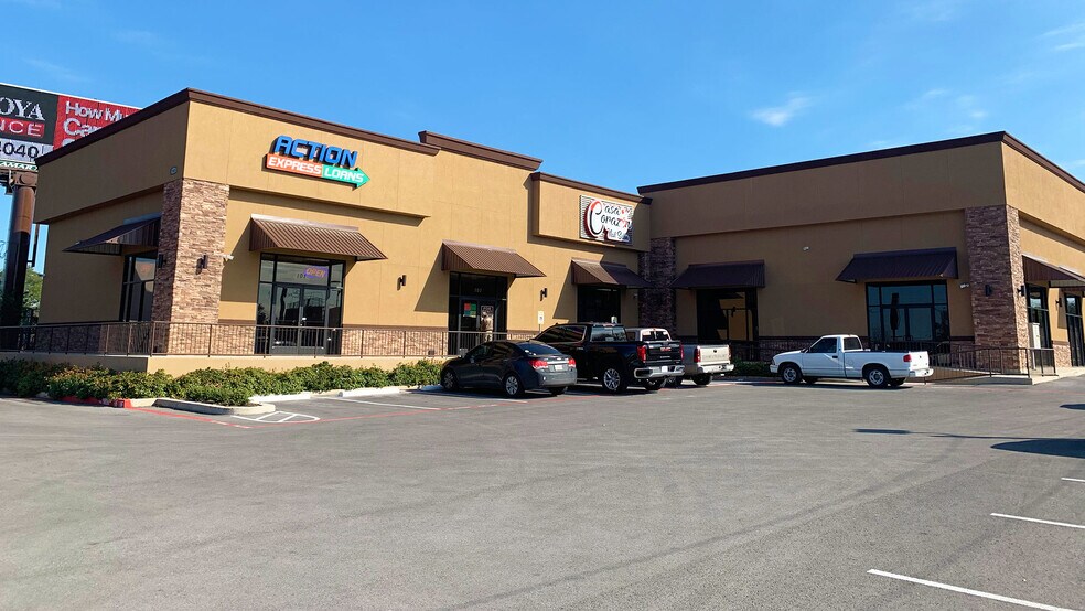 1915 S Zapata Hwy, Laredo, TX 78046 Storefront Retail Office For Sale