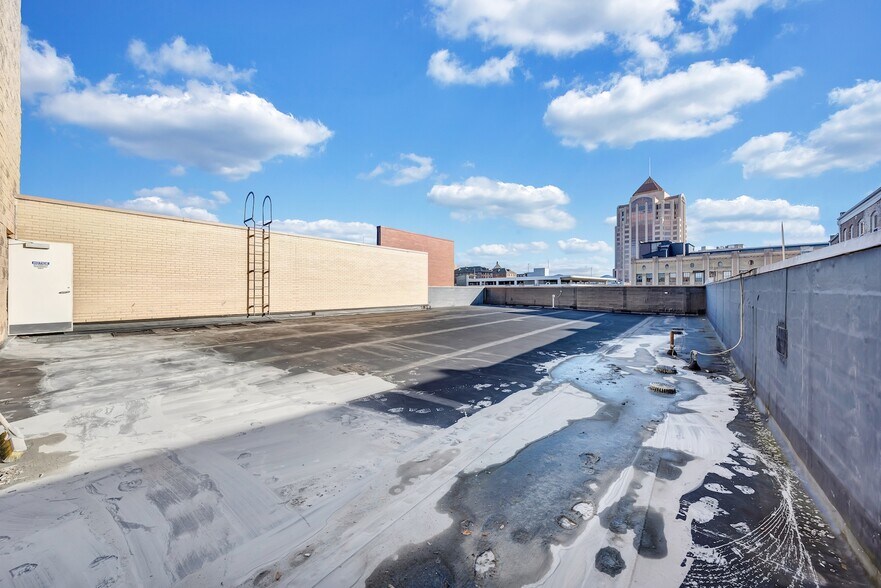 More Photos Of 120 Salem Ave SW, Roanoke Warehouse For Sale