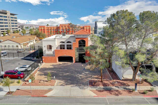 More Photos Of 317 S 6th St, Las Vegas Office For Lease