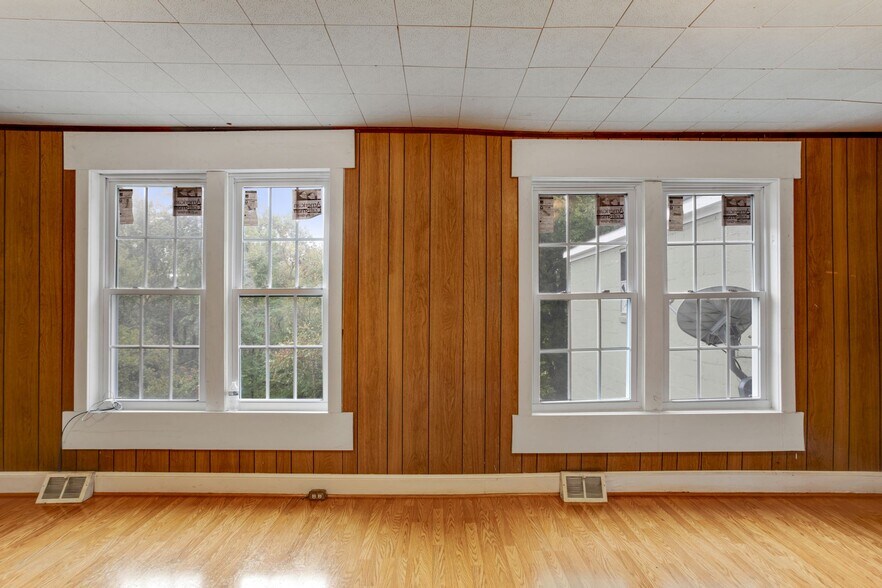 More Photos Of 36939 Charles Town Pike, Hillsboro Convenience Store For Sale