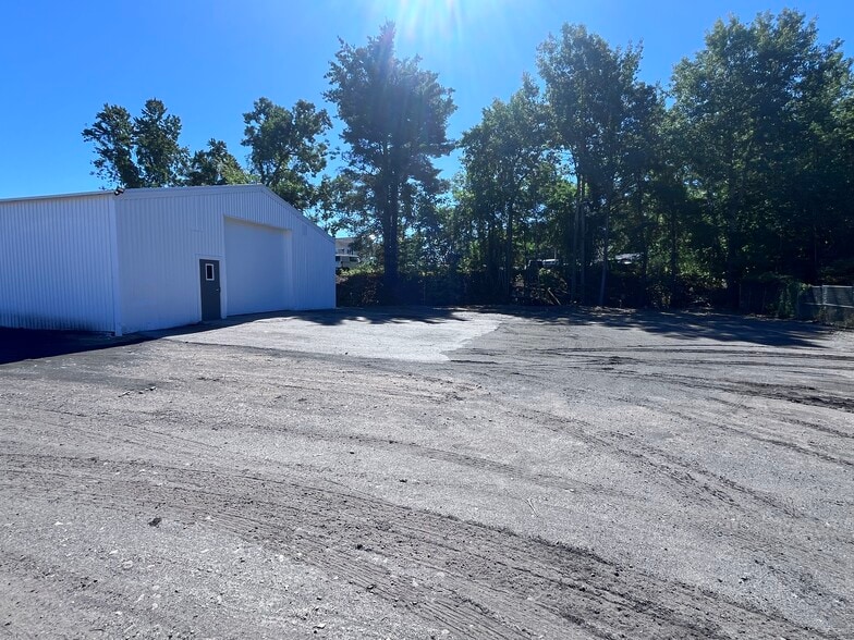 More Photos Of 2 Danville Rd, Plaistow Industrial For Lease