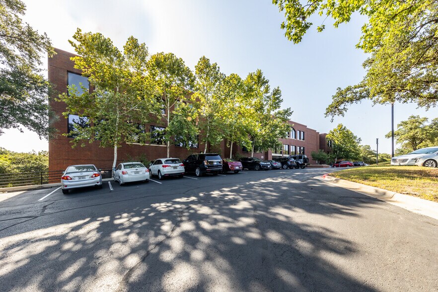 More Photos Of 3101 Bee Caves Rd, Rollingwood Office For Lease