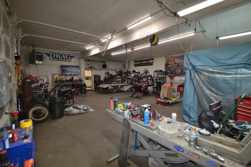 More Photos Of 116 N Orchard Ave, Canon City Auto Dealership For Sale