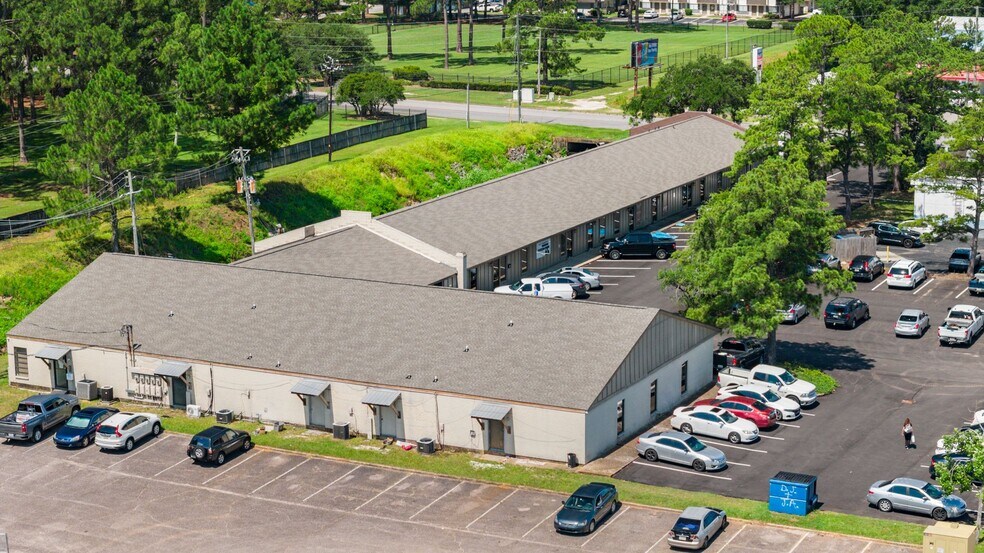 More Photos Of 857 Downtowner Blvd, Mobile Office For Sale