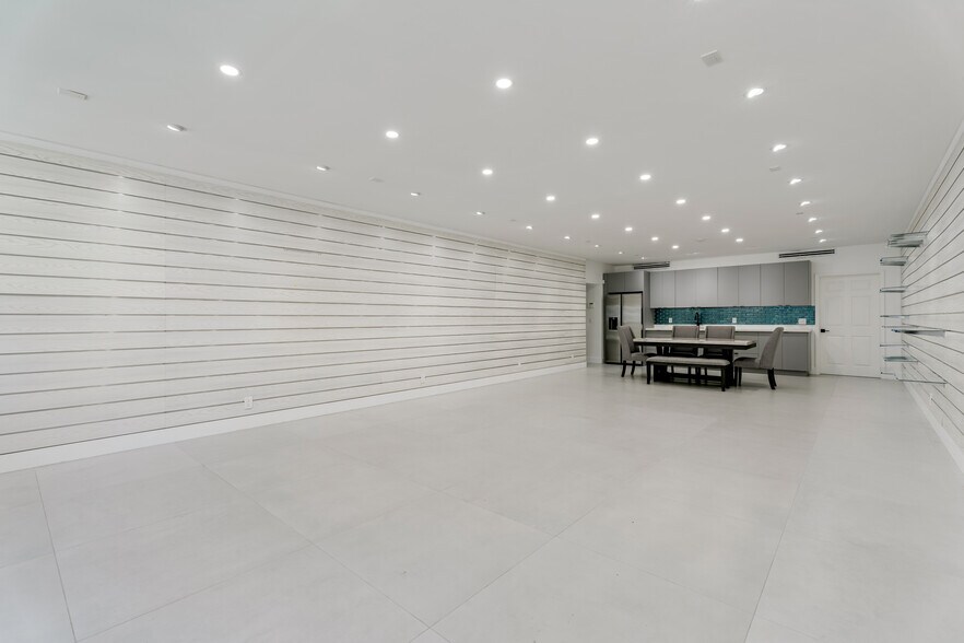 More Photos Of 126 NE 1st Ave, Dania Beach Office For Sale