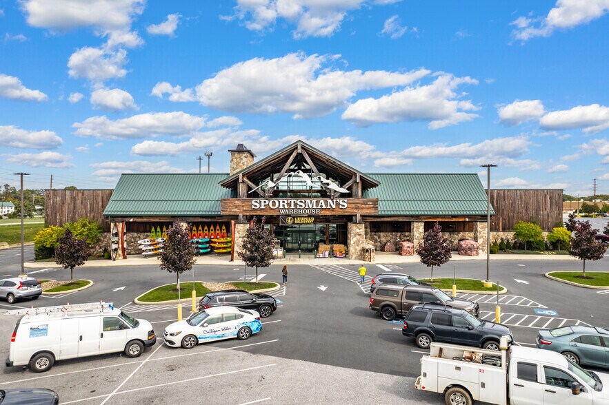 More Photos Of 3500 Capital City Mall Dr, Camp Hill Freestanding For Sale