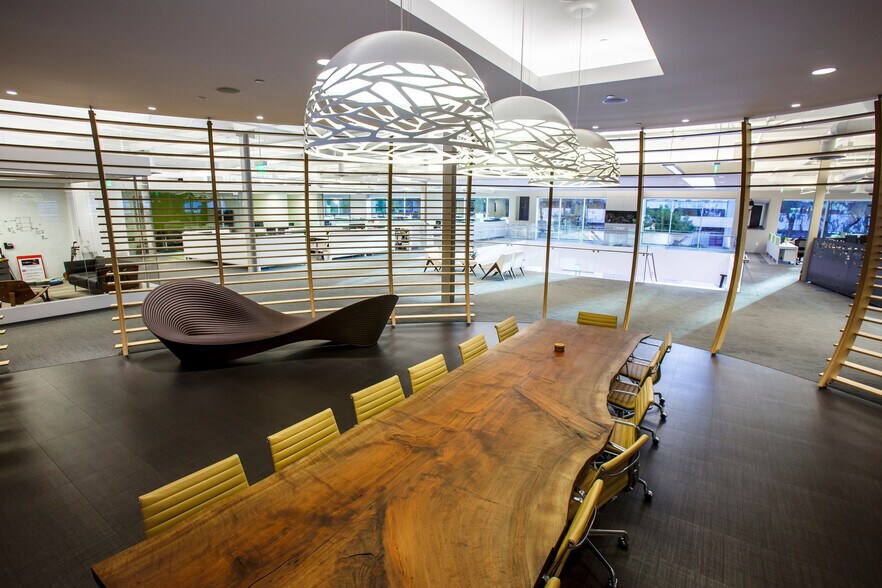 More Photos Of 2015 Manhattan Beach Blvd, Redondo Beach Office For Sale