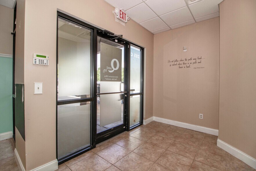 More Photos Of 285 N Main St, Troutman General Retail For Lease