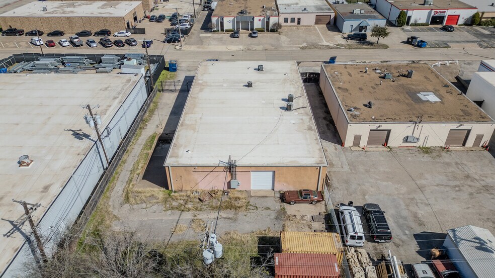 More Photos Of 3606 Asset St, Garland Light Manufacturing For Sale
