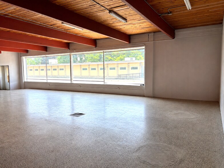 More Photos Of 3082 Main St, East Troy Freestanding For Lease