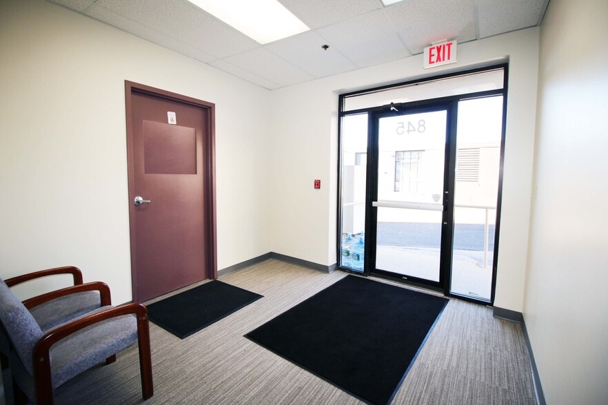 More Photos Of 845 N Main St, Providence Medical For Sale