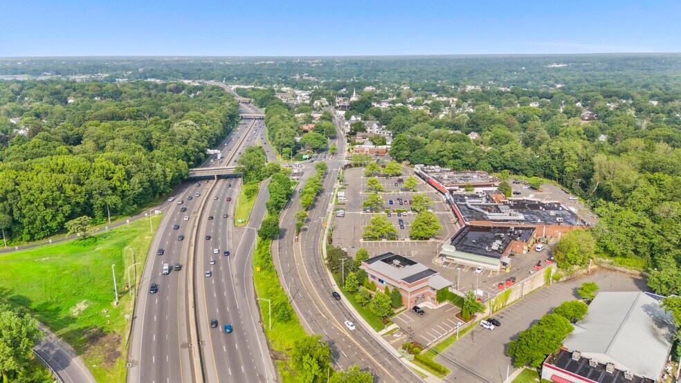 More Photos Of 1233-1273 E Putnam Ave, Riverside Restaurant For Sale