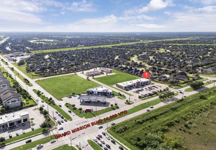 More Photos Of 8620 Grand Mission Blvd, Richmond Storefront For Lease