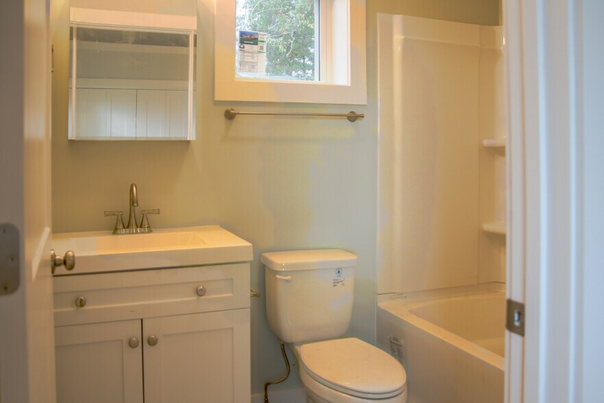 More Photos Of 103 Lager Ln, Asheville Apartments For Sale