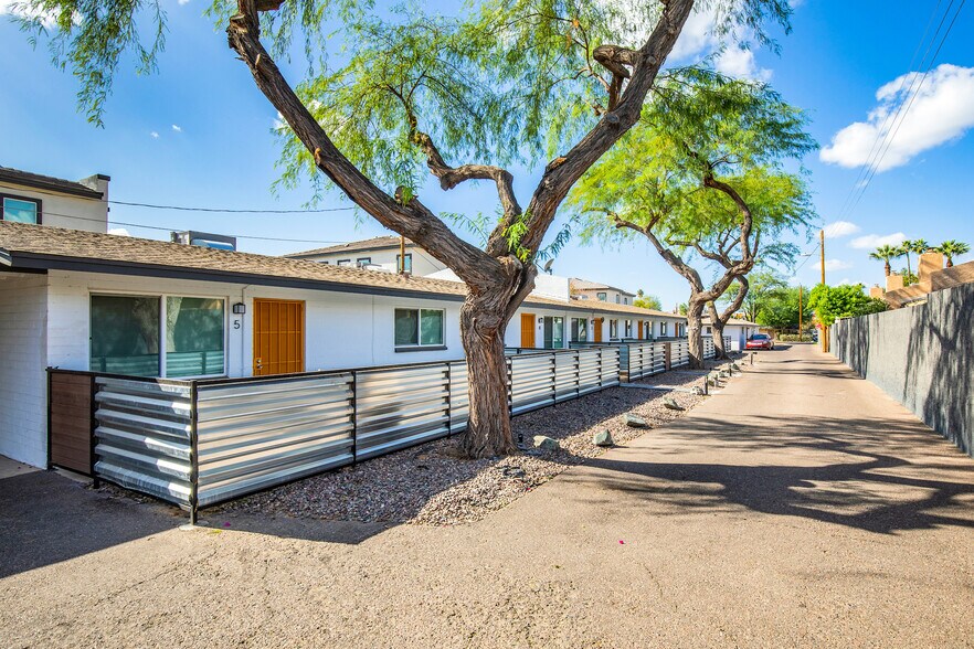 More Photos Of , Phoenix Multifamily For Sale