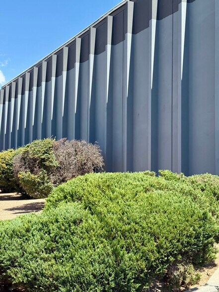 More Photos Of 3300 Princeton Dr NE, Albuquerque Warehouse For Lease