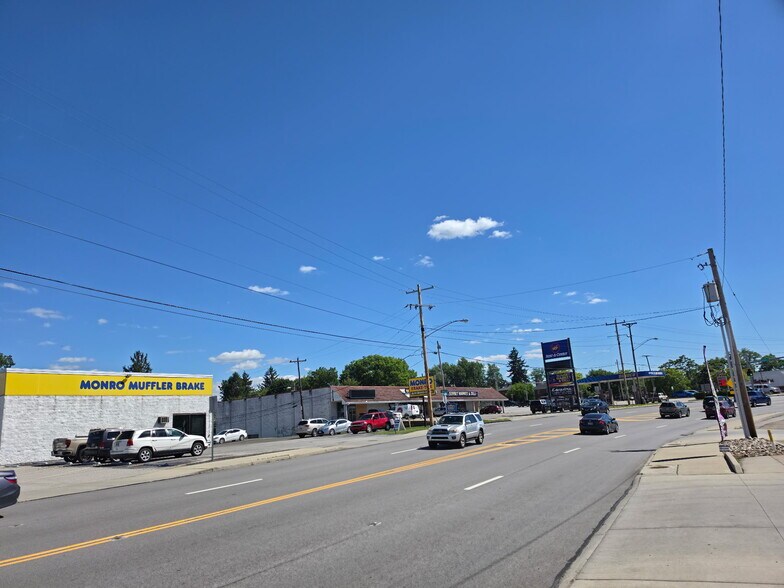 More Photos Of 4317 Sunset Blvd, Steubenville Convenience Store For Lease