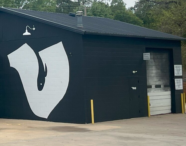 More Photos Of 801 S Perkins Rd, Stillwater Storefront For Sale