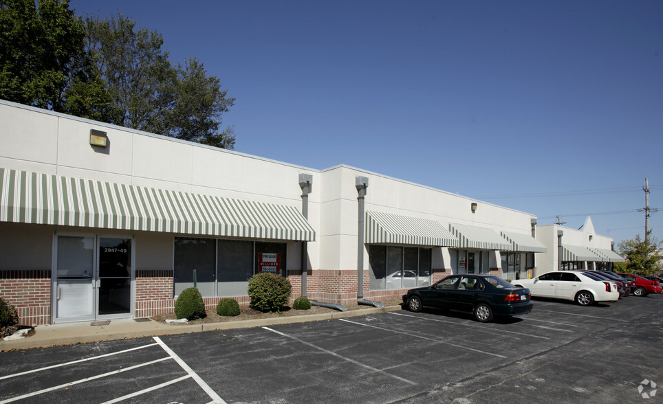 More Photos Of 2937-2949 S Brentwood Blvd, Saint Louis Office For Lease