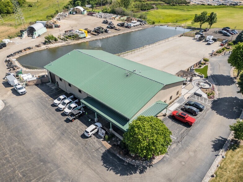 More Photos Of 2101 Route 176, Prairie Grove Showroom For Sale