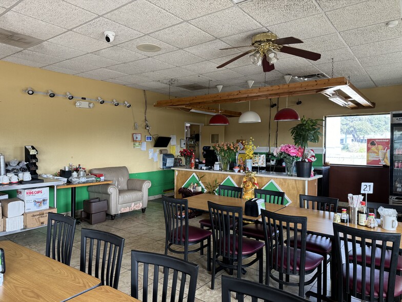 More Photos Of 315 N Bell Blvd, Cedar Park Restaurant For Lease