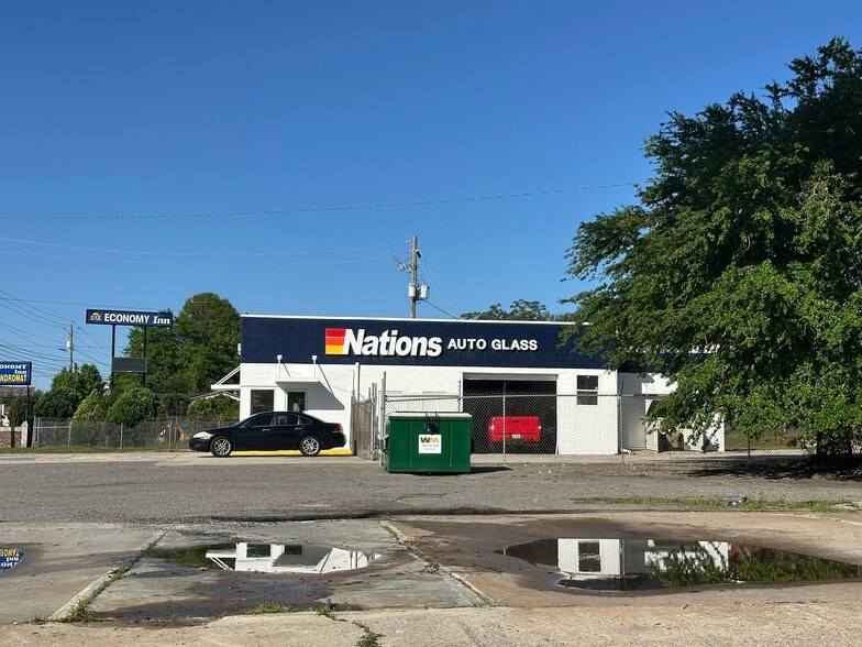 More Photos Of 3059 Deans Bridge Rd, Augusta Freestanding For Sale