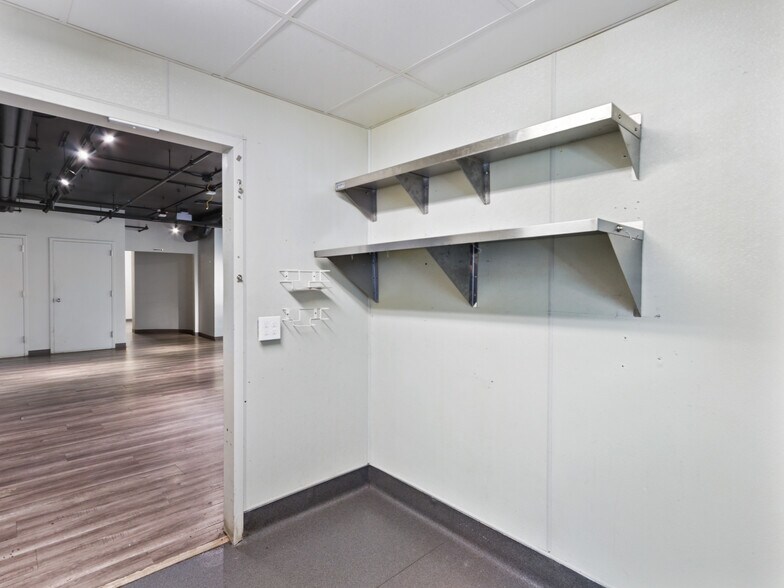 More Photos Of 1020 11th St, Sacramento Office For Lease