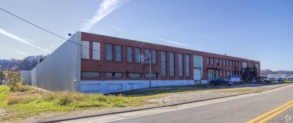 More Photos Of 515 W 8th Ave W, Huntington Warehouse For Lease