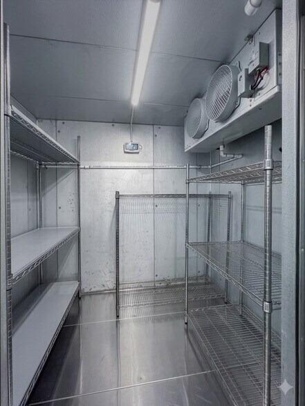 More Photos Of 646 Manhattan Ave, Brooklyn Storefront Retail Residential For Lease