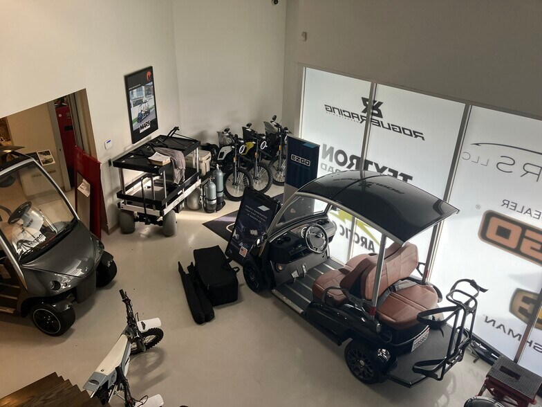 More Photos Of 7261 Mars Dr, Huntington Beach Manufacturing For Sale