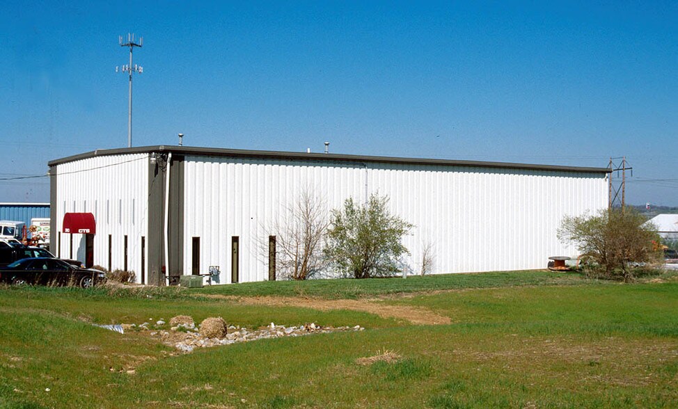 Primary Photo Of 360 Breaden Ln, Monroe Warehouse For Lease