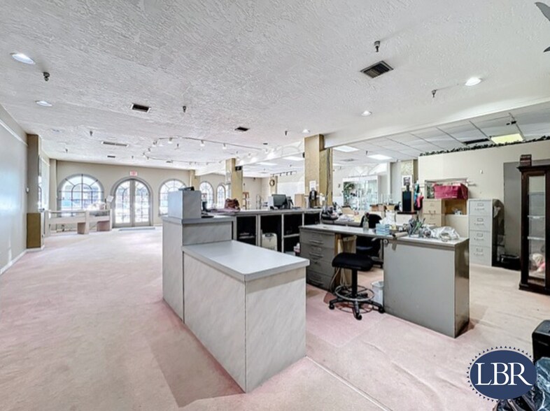 More Photos Of 912 E New Haven Ave, Melbourne Storefront For Sale