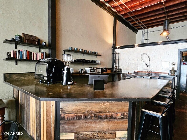 More Photos Of 31 Subway St, Bisbee Storefront Retail Office For Sale