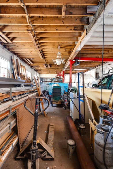 More Photos Of 304-306 Gilmer St, Richmond Manufacturing For Sale