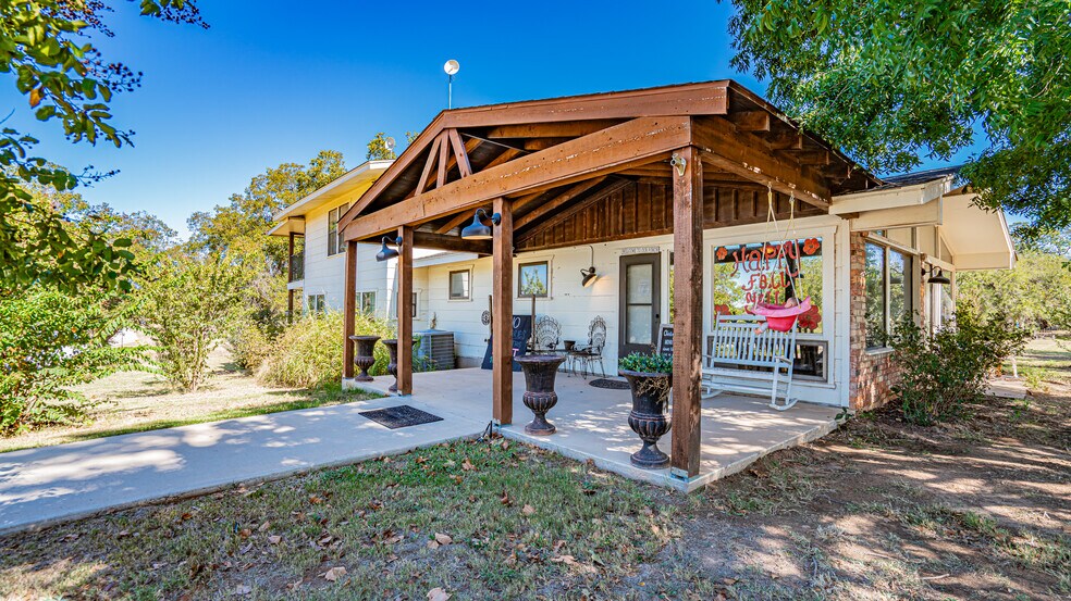 More Photos Of 1275-1299 Big Valley Cir, Lipan Trailer Camper Park For Sale