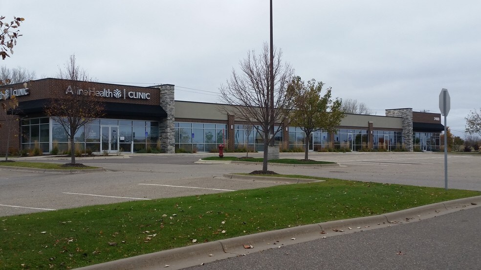 More Photos Of 7400 33rd St N, Oakdale Freestanding For Lease