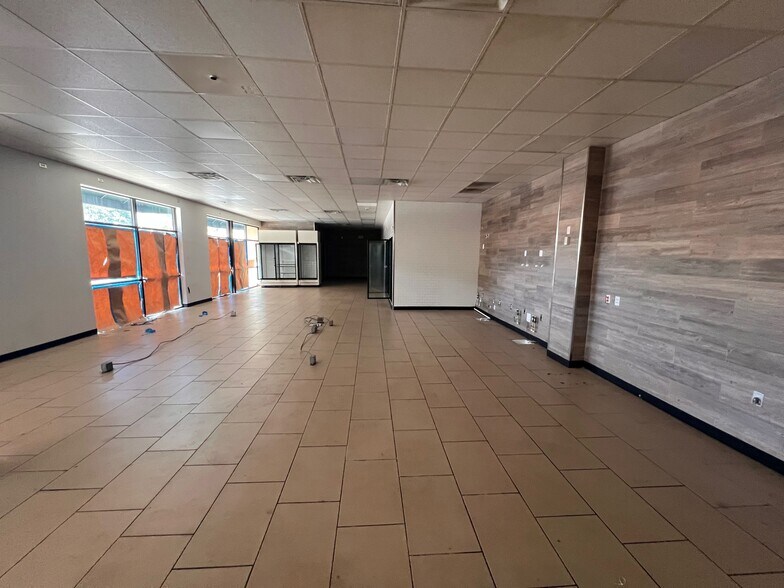 More Photos Of 2380 John F Kennedy Blvd, Jersey City Convenience Store For Sale