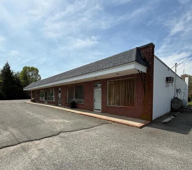 More Photos Of 5422 Mary Ball Rd, Lancaster Storefront For Sale